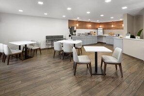 Colazione completa inclusa, servita tutte le mattine