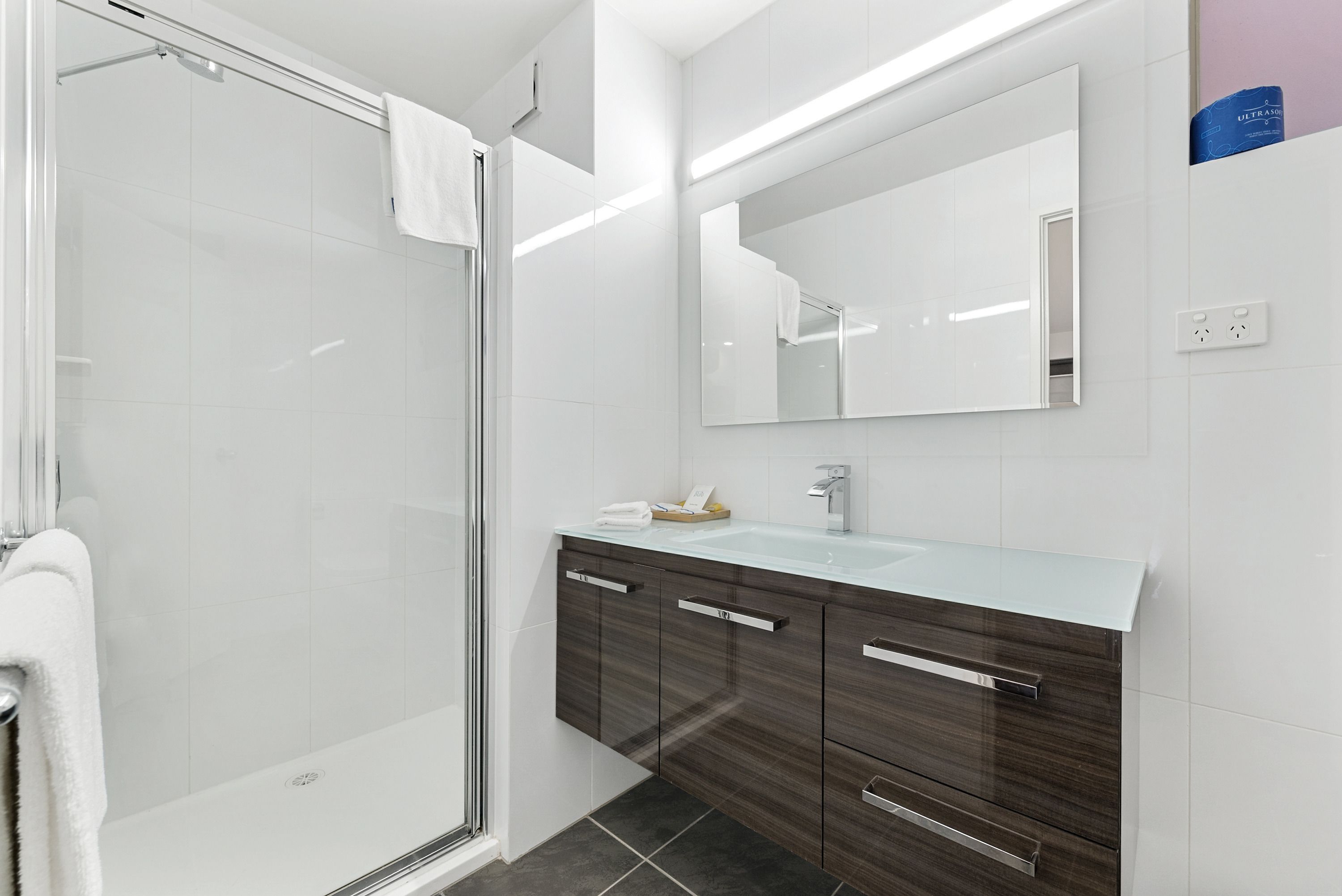 Standard Queen/Twin  | Desk, iron/ironing board, free WiFi