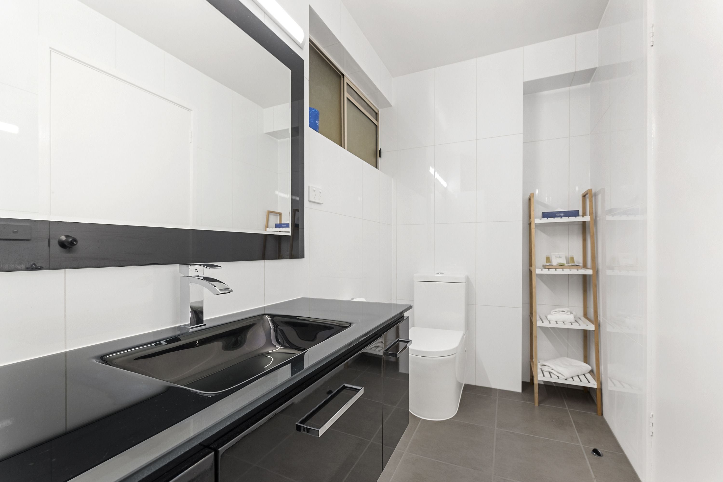 Superior-Zimmer, 1 Queen-Bett | Badezimmer | Dusche, kostenlose Toilettenartikel, Haartrockner, Handtücher