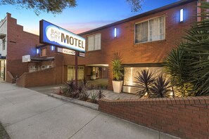 Front of property - Bay City Motel Geelong (Geelong)