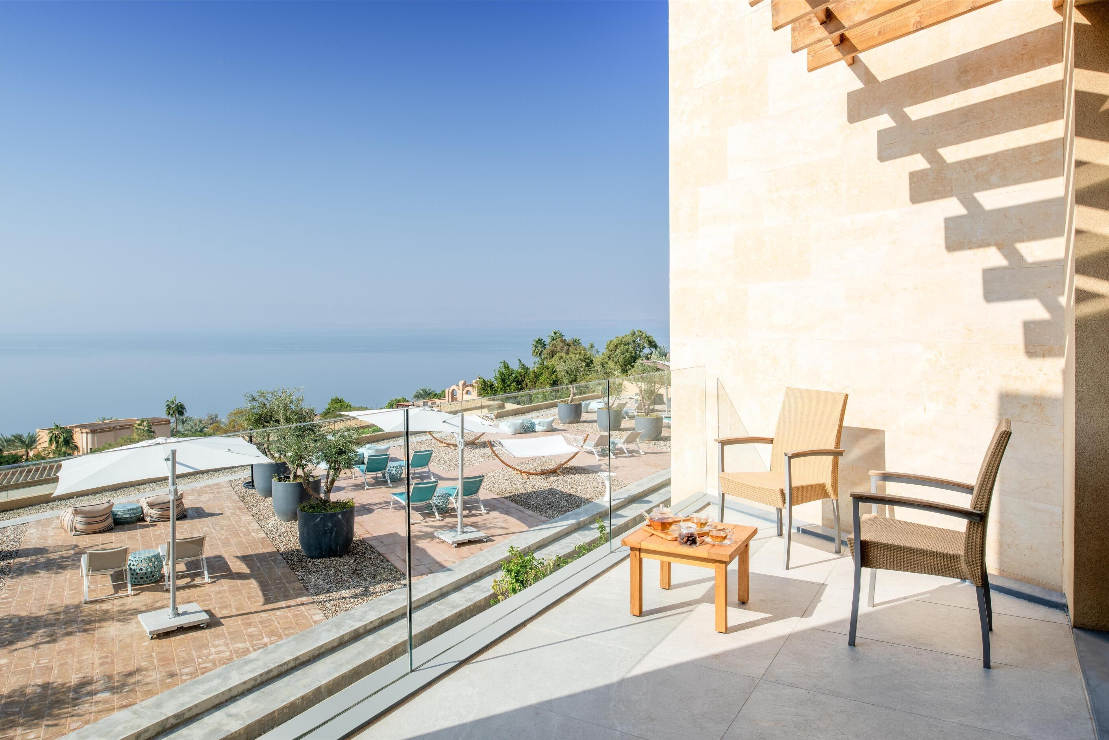 Articles gratuits dans le mini-bar, coffres-forts dans les chambres