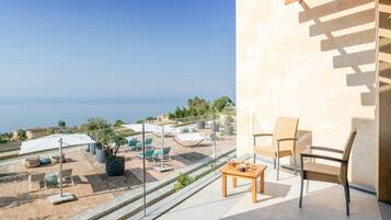 Articles gratuits dans le mini-bar, coffres-forts dans les chambres