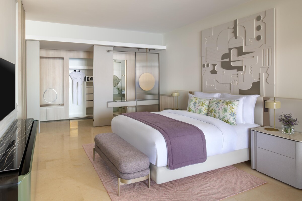 Suite ejecutiva | Artículos del minibar gratis y caja de seguridad en la habitación 