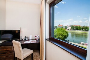 Chambre avec lits jumeaux, 2 lits une place | Vue de la chambre