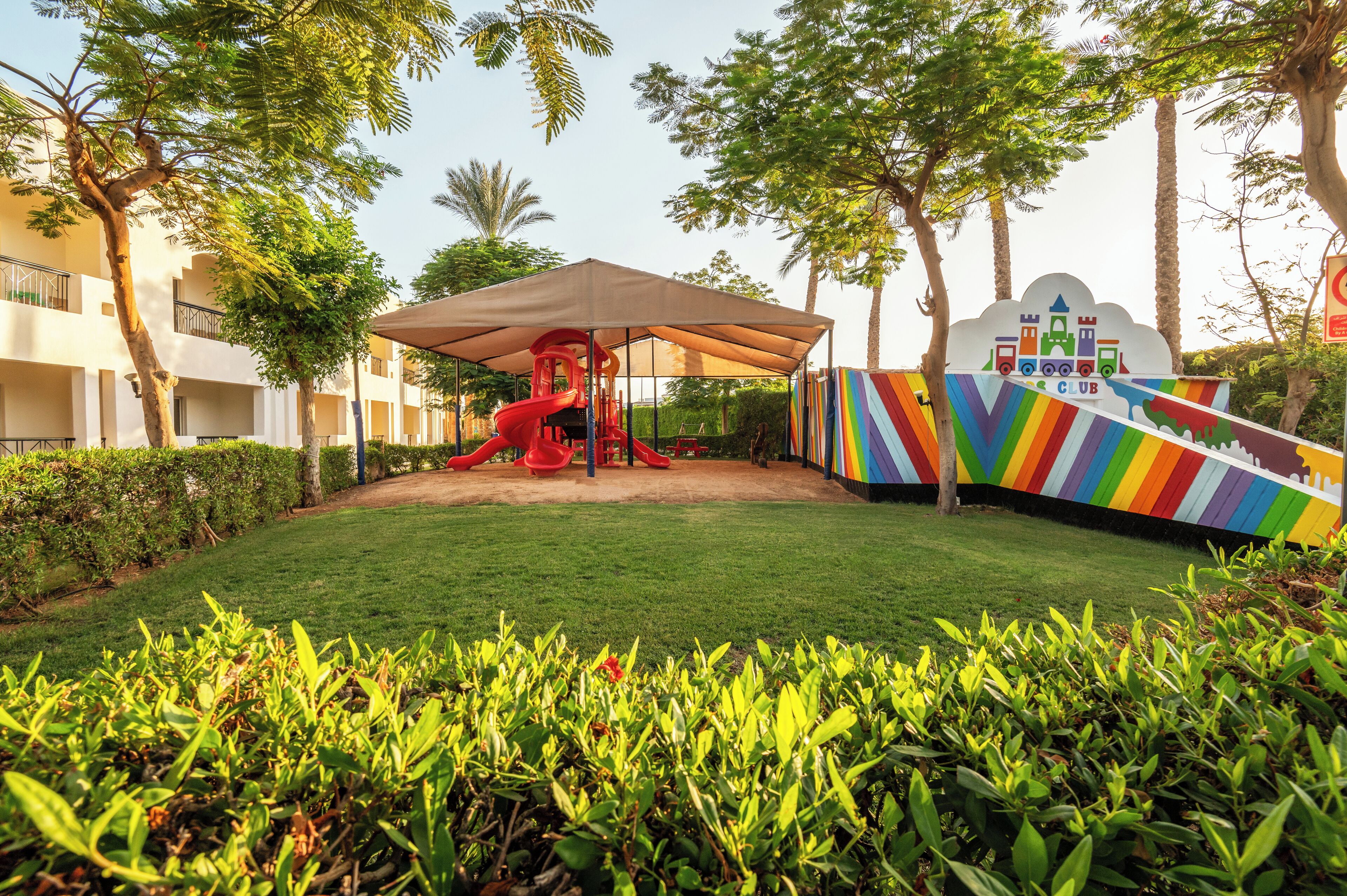 children’s play area – outdoor