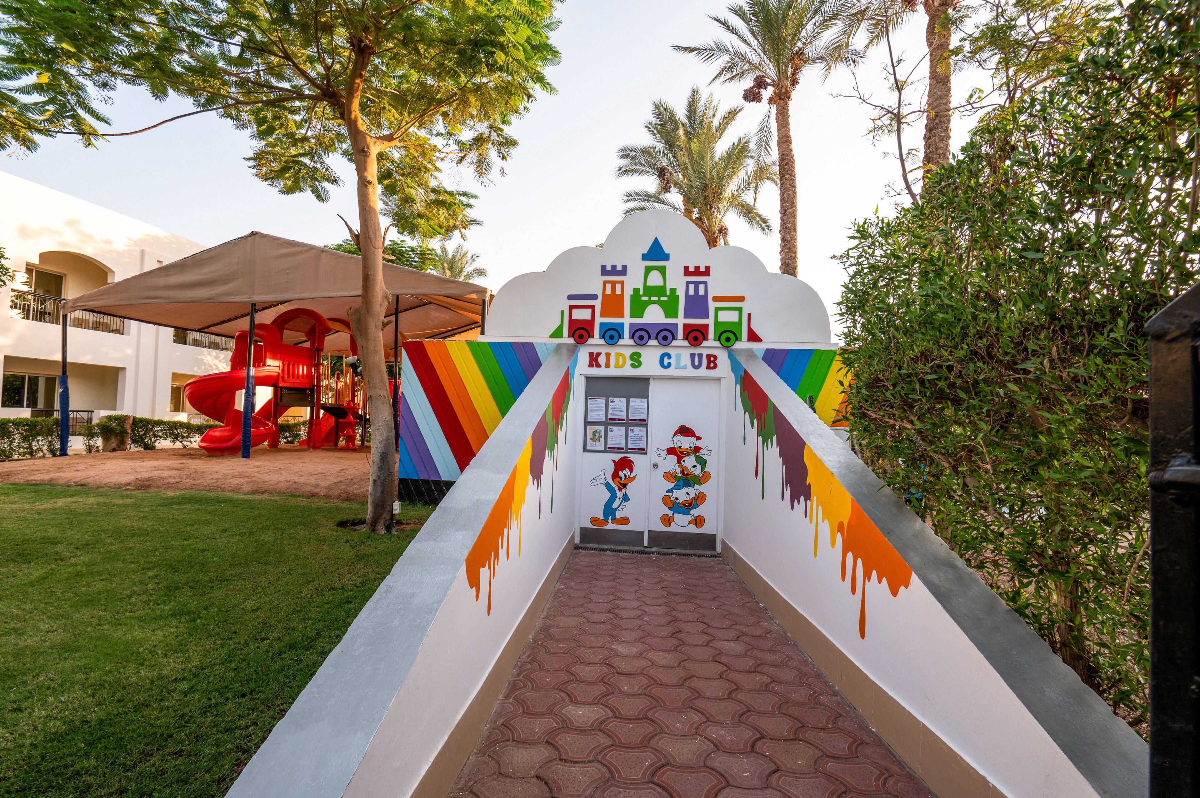 children’s play area – outdoor