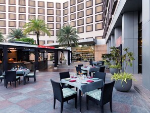 2 restaurants, breakfast served - Novotel Hyderabad Convention Centre Hotel (Hyderabad)