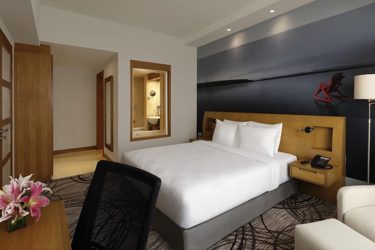 1 bedroom, premium bedding, pillowtop beds, minibar