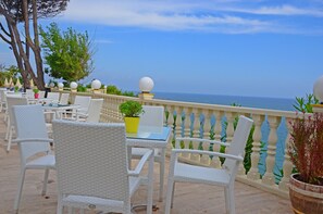 2 restaurants, spécialités Cuisine turque