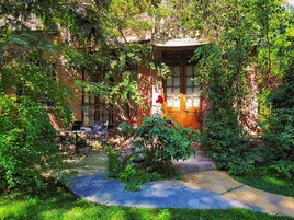 Suite (Abedules) | Premium bedding, pillowtop beds, free minibar items, in-room safe