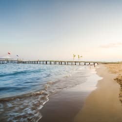 Private beach, sun-loungers, beach umbrellas, beach towels