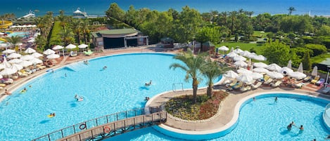 Indoor pool, 2 outdoor pools, pool umbrellas, sun loungers