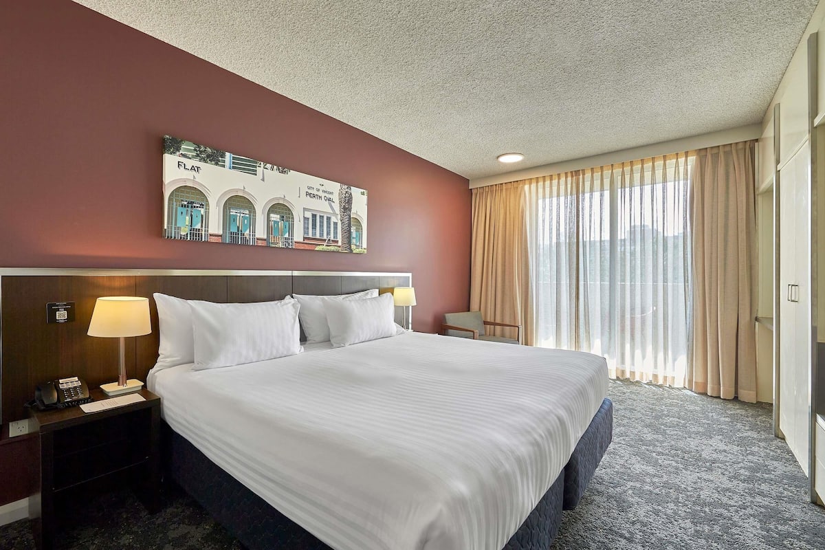 In-room safe, desk, laptop workspace, blackout drapes