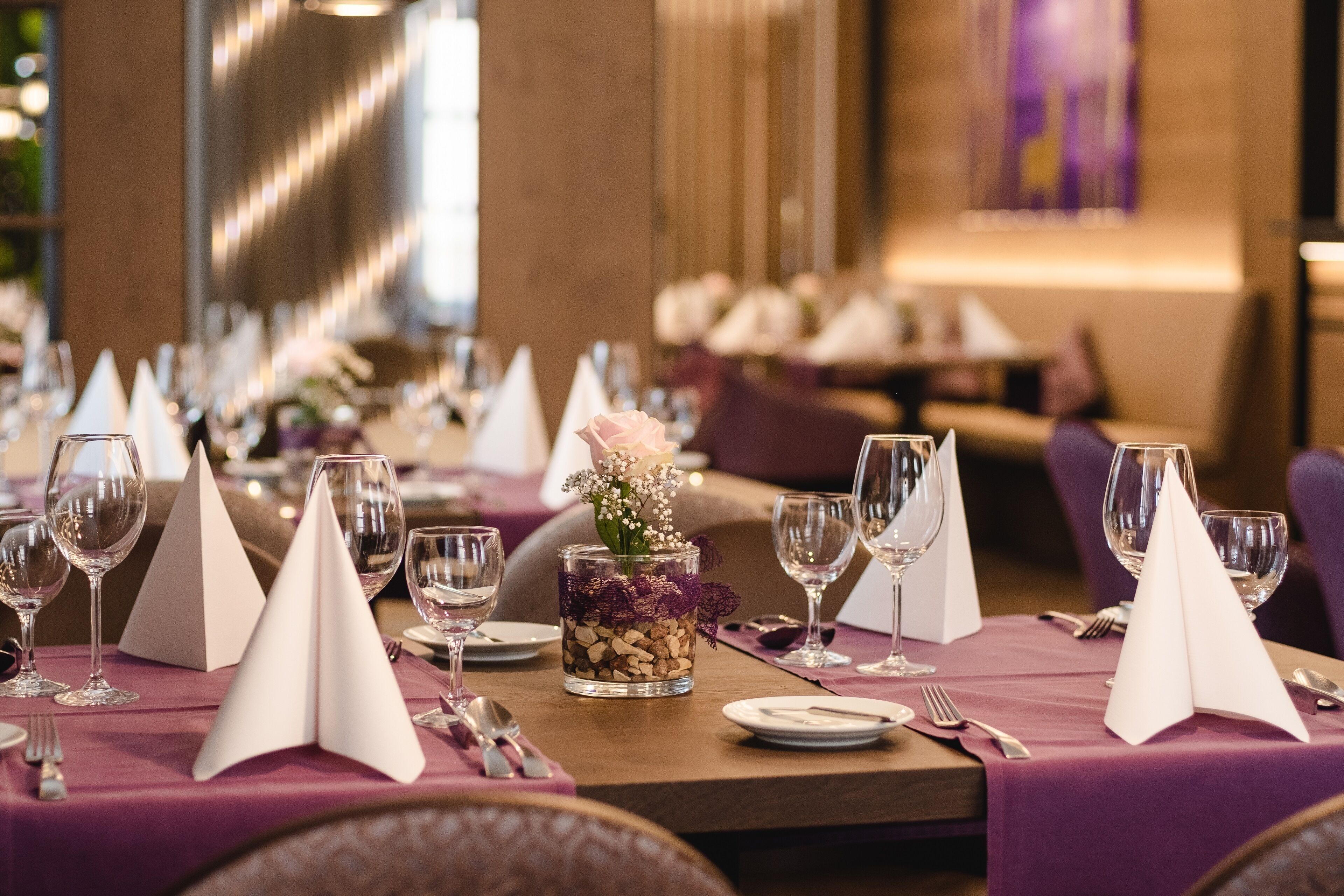 lunch and dinner served, german cuisine