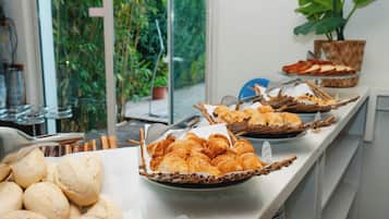 Daily continental breakfast for a fee