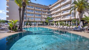 Outdoor pool, pool umbrellas, pool loungers