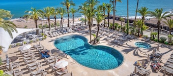 Caprici Beach Hotel & Spa