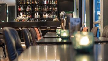 Bar (in der Unterkunft)