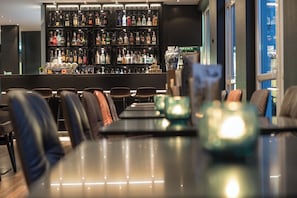 Bar (in der Unterkunft)