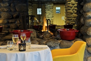Dinner served - Hotel E Caselle - Demeures & Châteaux (Venaco)