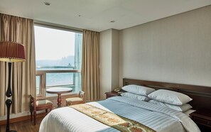 Room (Royal Suite) | Free WiFi - Provista Hotel (Seoul)