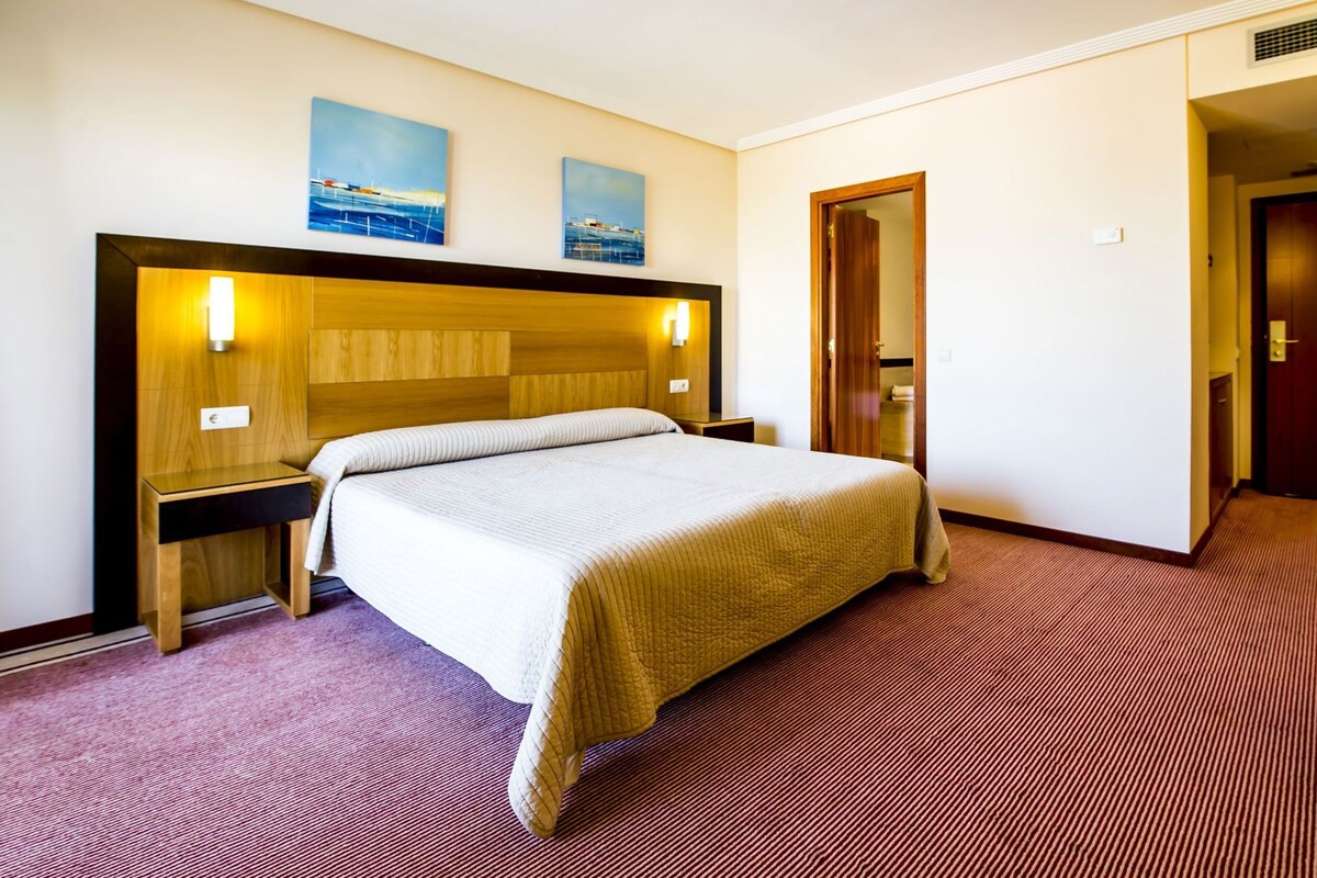 Minibar, in-room safe, desk, blackout drapes