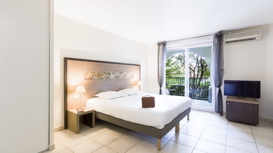 Appart'Hotel Garden & City Rousset