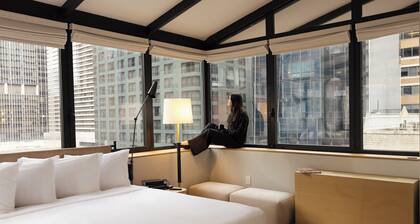 Aura Hotel Times Square