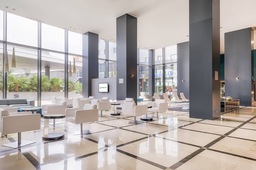 Hotel ILUNION Aqua 4
