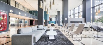 Hotel ILUNION Aqua 4