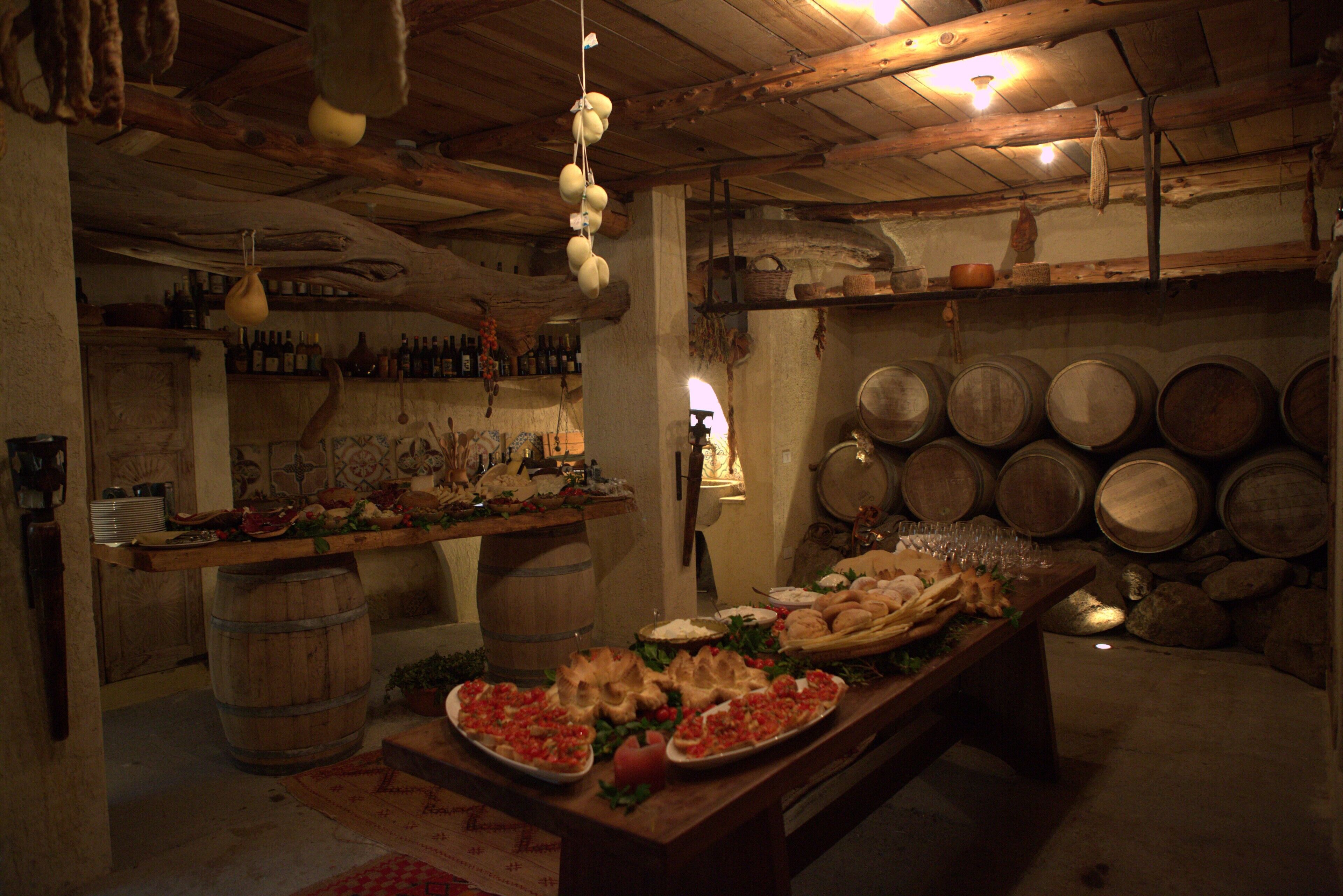 breakfast and dinner served, garden views