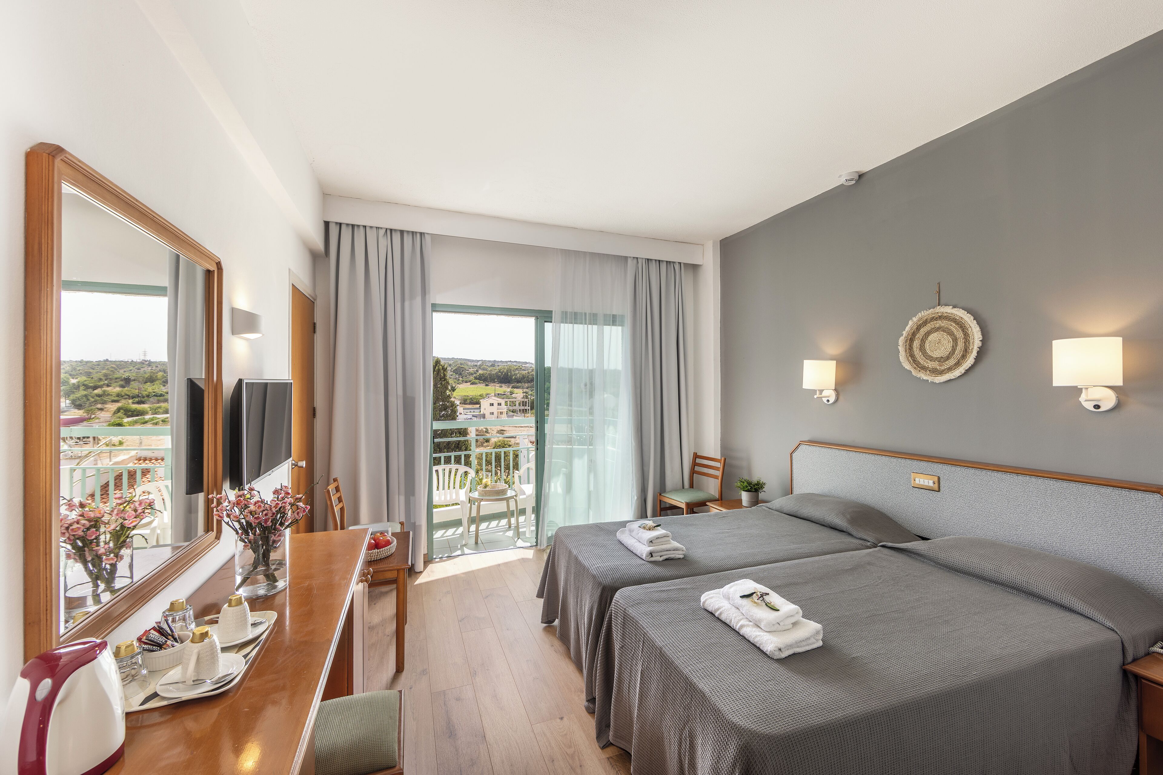 Photo - Antigoni Hotel