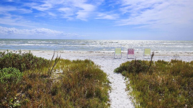 Beach - Sanibel Arms West Condominiums (Sanibel)