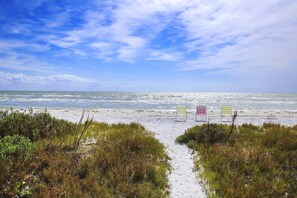 Beach - Sanibel Arms West Condominiums (Sanibel)
