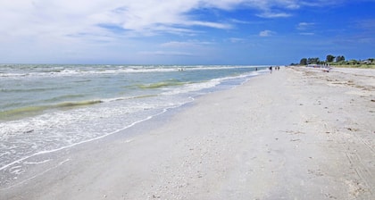 Sanibel Arms West Condominiums