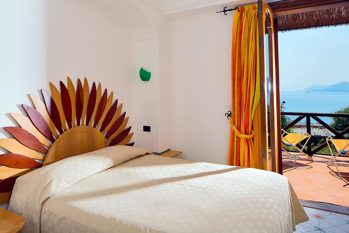 Superior Double Room | Down comforters, minibar, in-room safe, individually furnished
