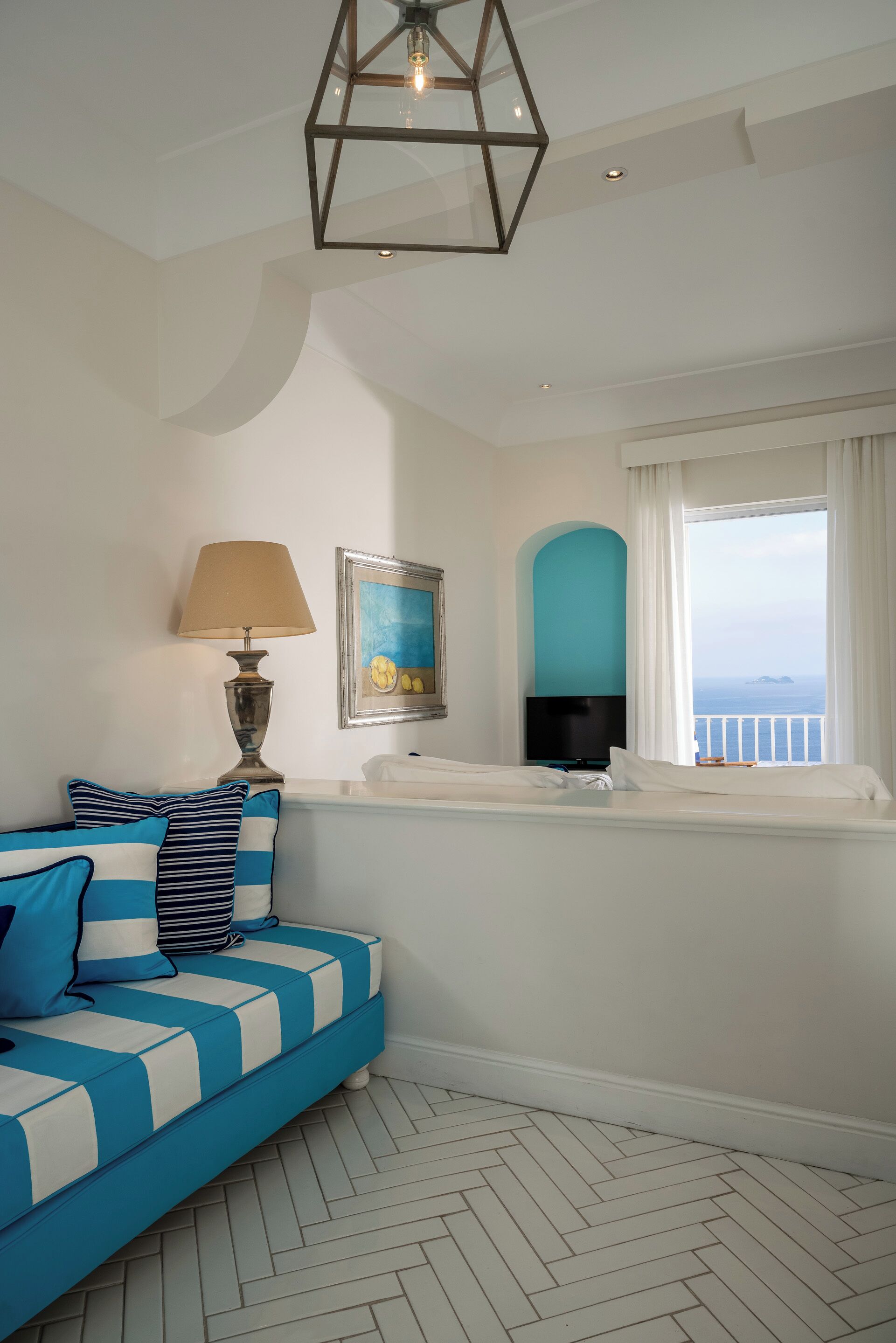 junior double room, balcony, sea view | down duvets, minibar, in-room safe, individually furnished