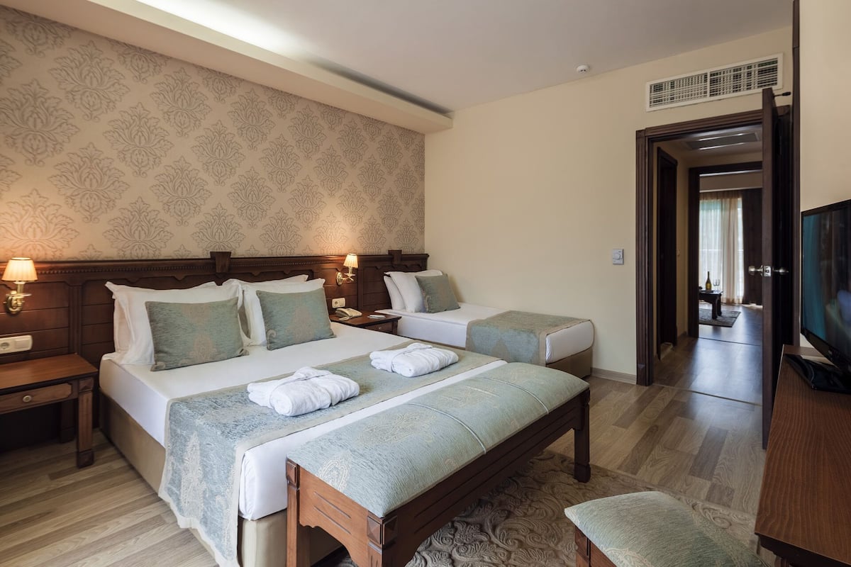 Select Junior Suite