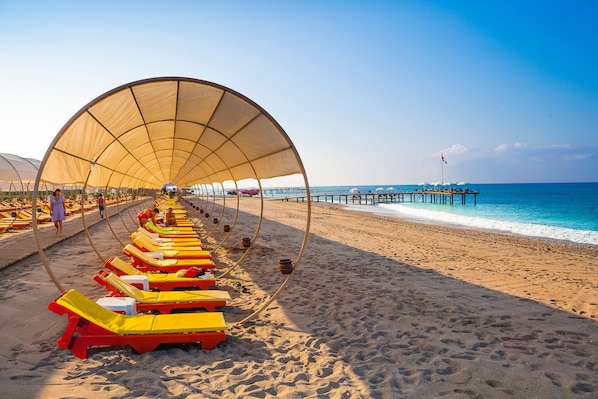 Private beach, sun-loungers, beach umbrellas, beach towels