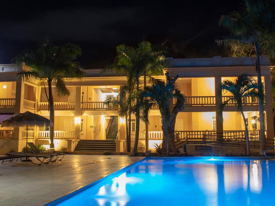 Outdoor pool, a rooftop pool, open 7 AM to 9 PM, sun loungers