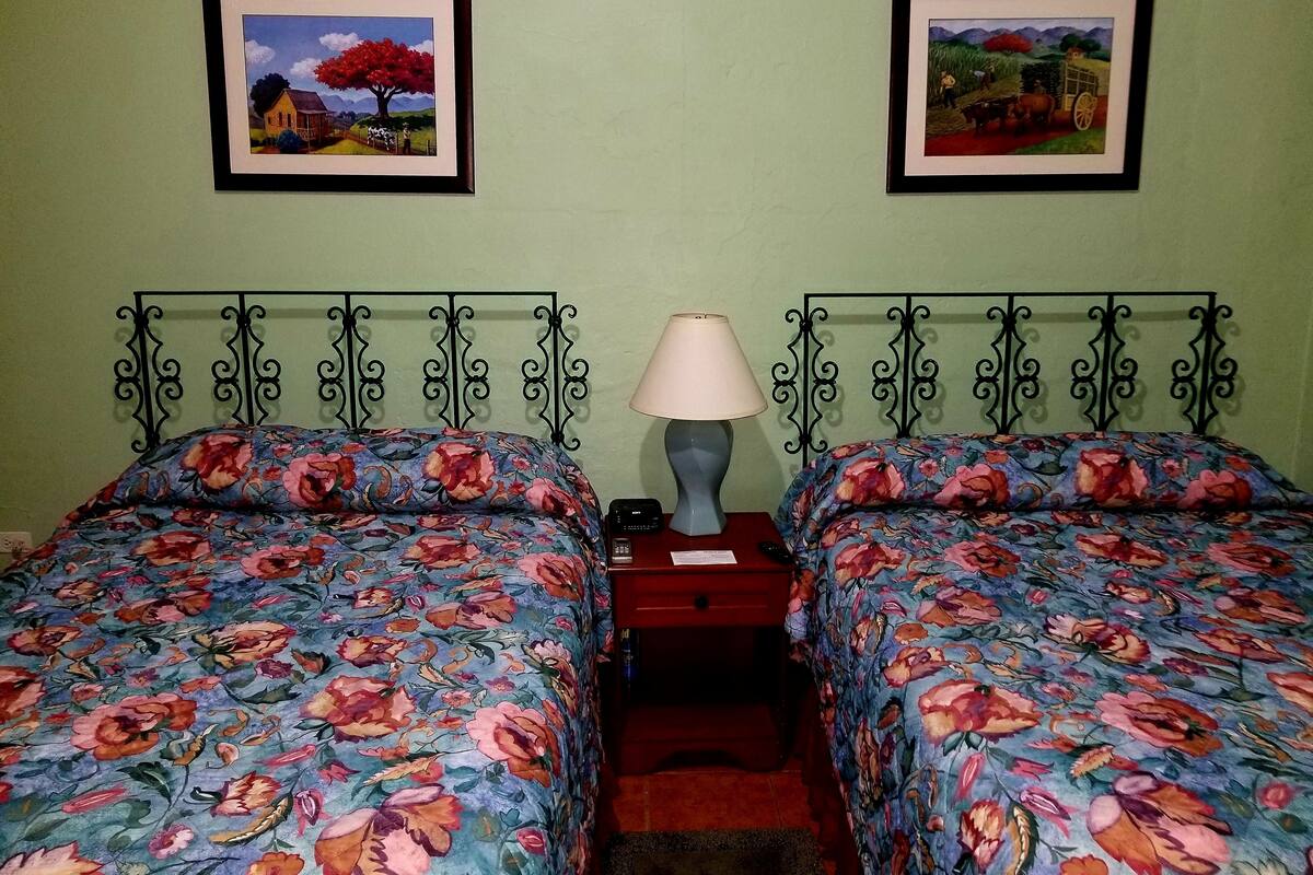 Standard Room, 2 Double Beds | In-room safe, WiFi (free), bed sheets