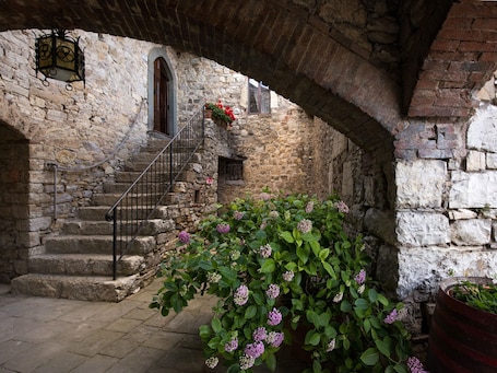Esterni. Agriturismo San Sano