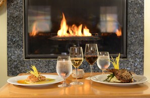 Breakfast, lunch, dinner served; alfresco dining