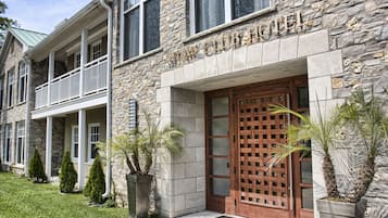 Fachada de la propiedad