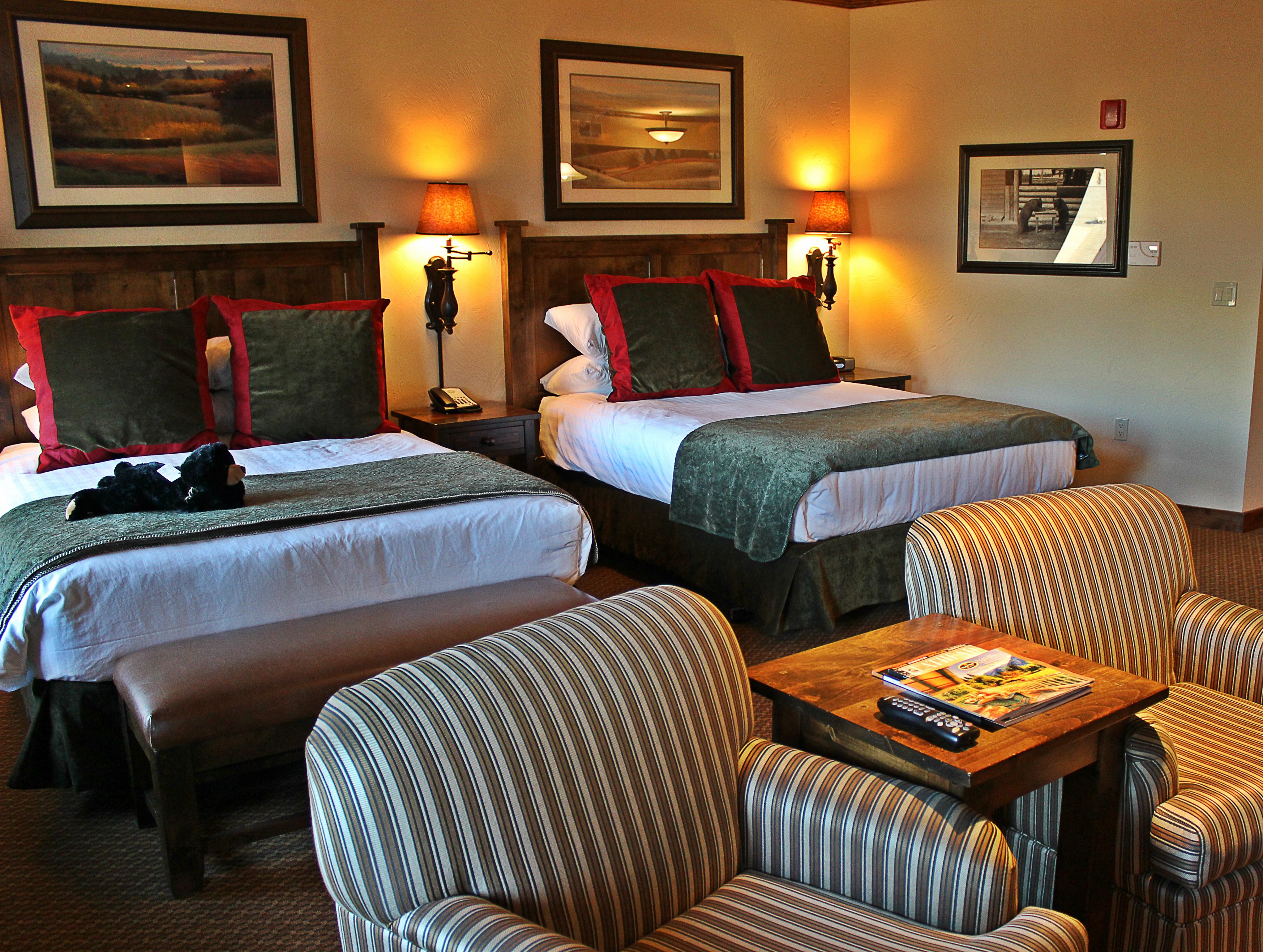 main lodge standard view studio queen | 1 bedroom, premium bedding, down duvets, in-room safe