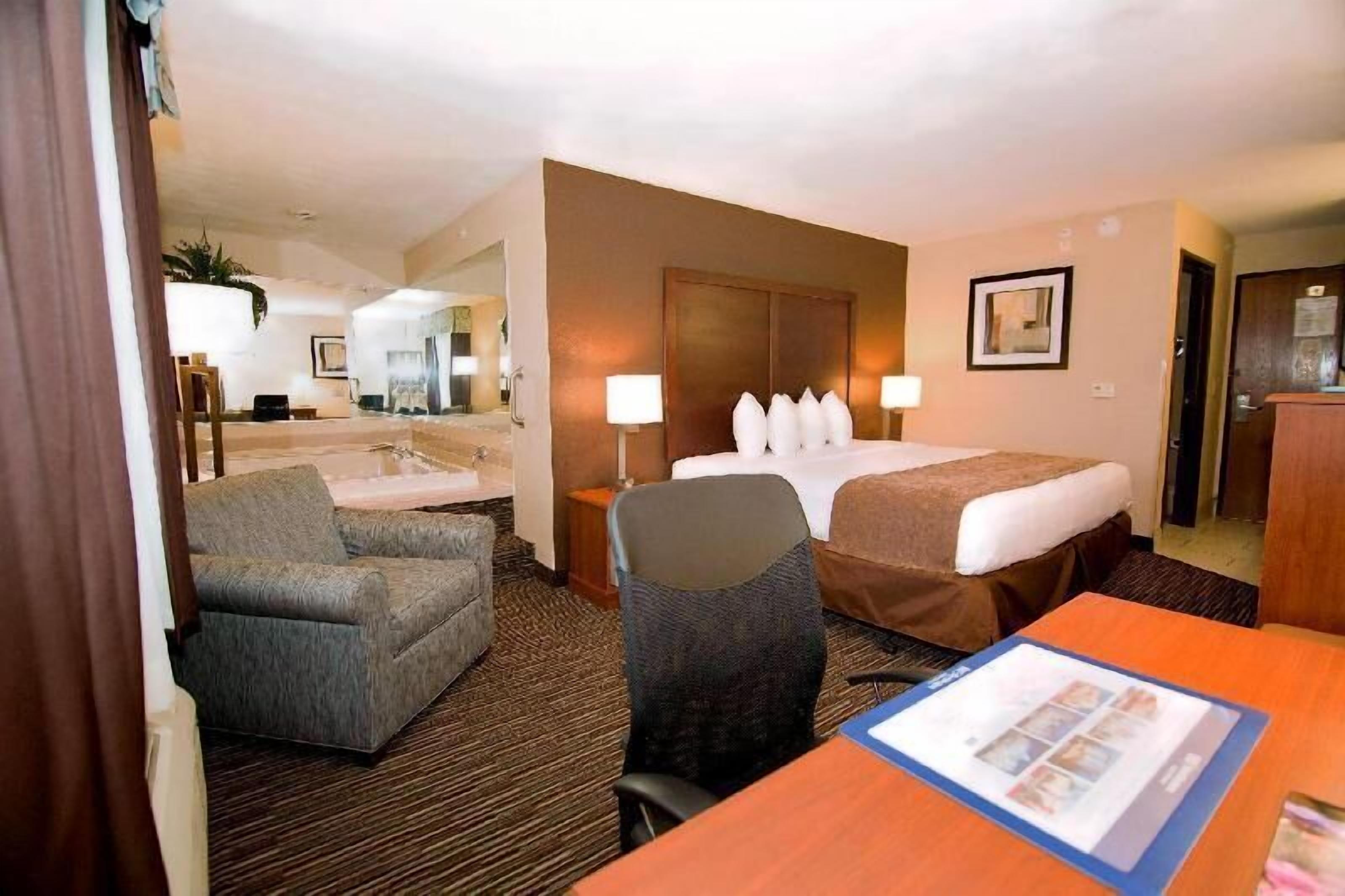 Pillow-top beds, in-room safe, laptop workspace, iron/ironing board