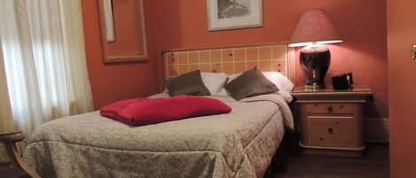 Room, 1 Katil Kelamin (Double), Private Bathroom | Wi-fi percuma