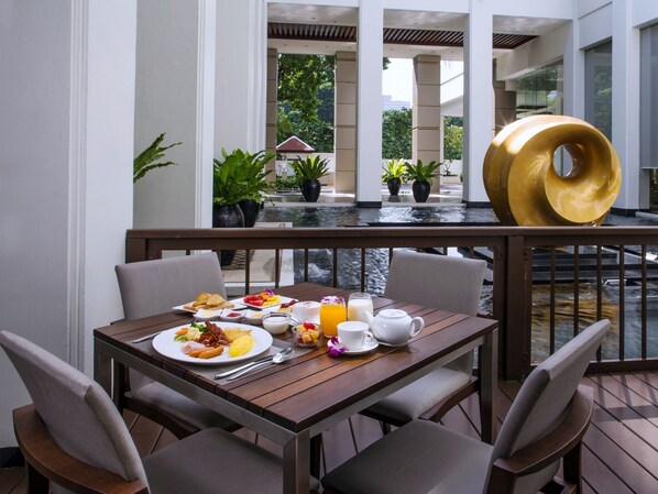 Tägliches Frühstücksbuffet (800 THB pro Person)