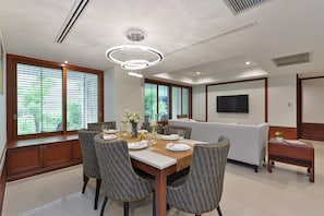 2 Bedroom Premium King & Twin bed | Living area | 40-inch LCD TV with cable channels - Centre Point Sukhumvit Thong Lo (Bangkok)