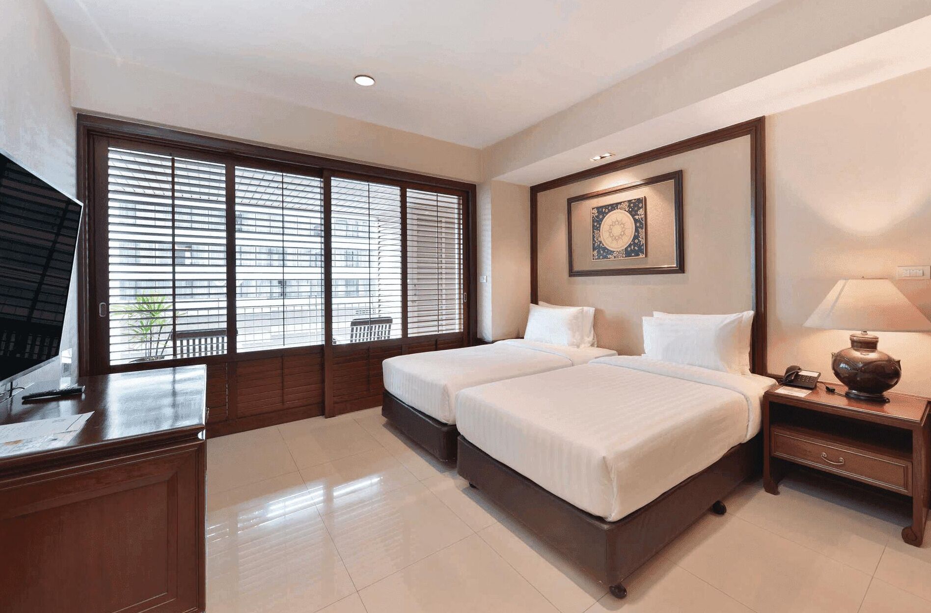 2 bedroom executive family for 8 people | egyptian cotton sheets, premium bedding, minibar, in-room safe
